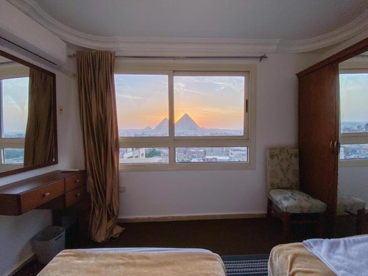 Oscar Pyramids View Hotell Nazlet el-Sîsi Exteriör bild